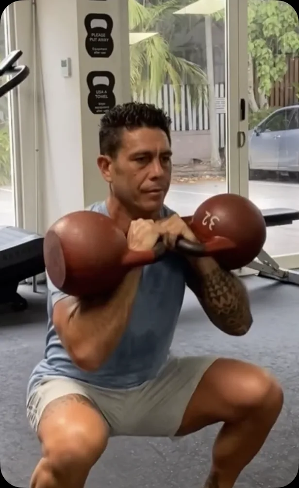 Joe Robinson training with kettlebells